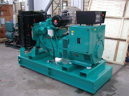 青秀200kw康明斯柴油发电机组图片 青秀200kw康明斯柴油发电机组图片